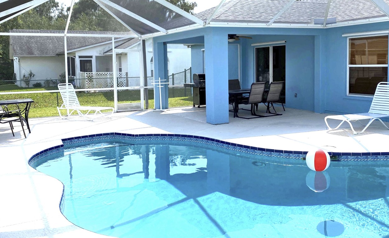 Seasonal pool opening and closing service for residential pools